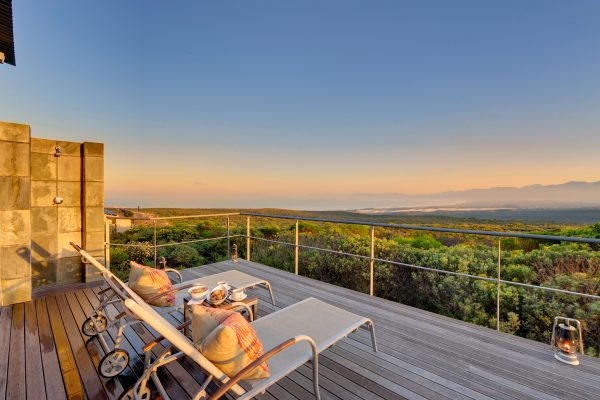 grootbos-forest-suite-lux-deck-royal-african-discoveries-01